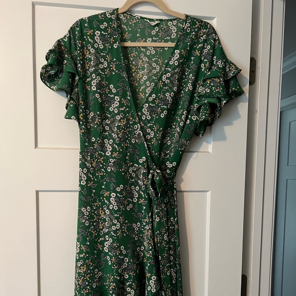 Max studio green floral dress